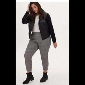 Torrid Houndstooth Tapered Ankle Pants